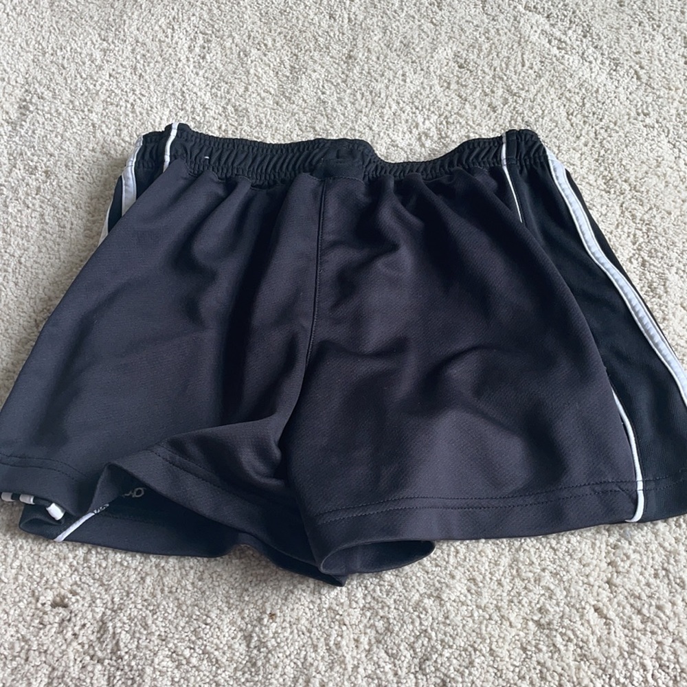 Adidas shorts - Picture 4 of 4